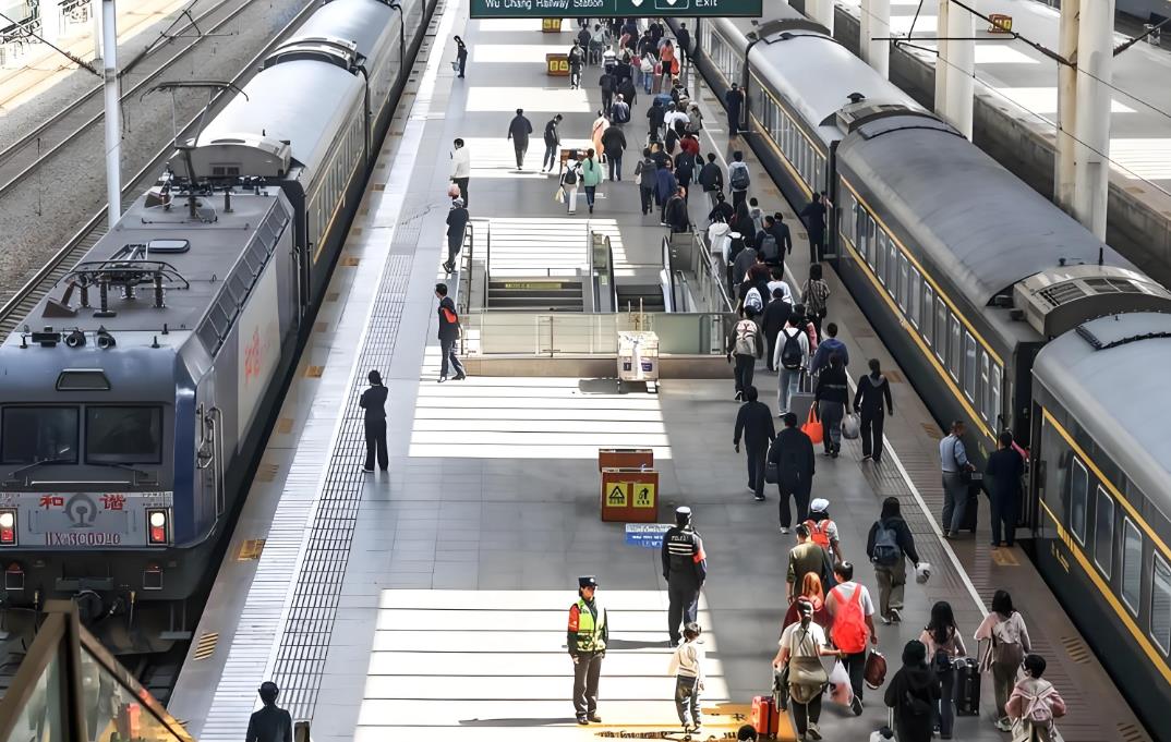 铁路站台端部防入侵报警系统，防止乘客跃下站台，守护出行每一程